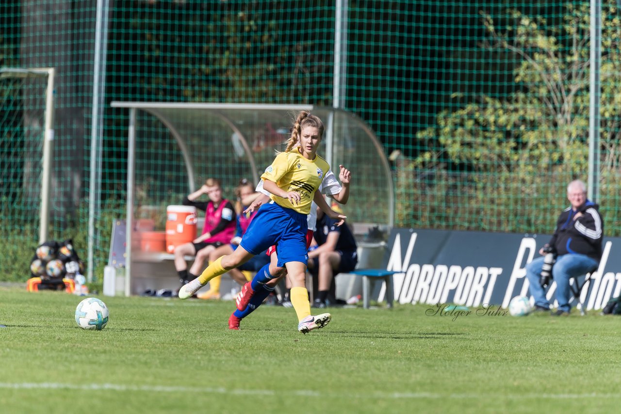 Bild 310 - wBJ Hamburger SV - FC Carl Zeiss Jena : Ergebnis: 5:1